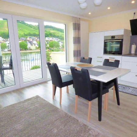Ferienhaus Moselpromenade Zell Extérieur photo