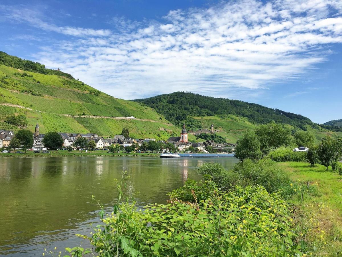 Ferienhaus Moselpromenade Zell Extérieur photo