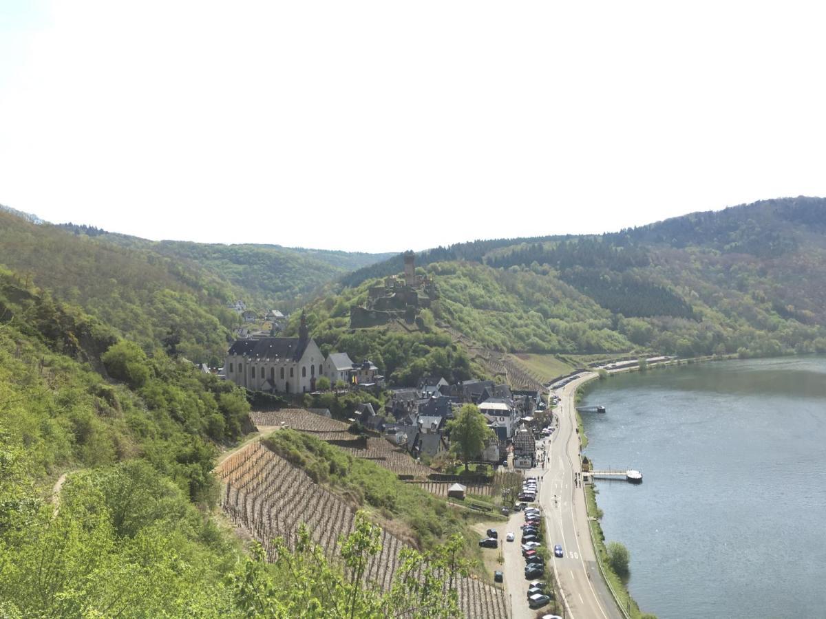 Ferienhaus Moselpromenade Zell Extérieur photo