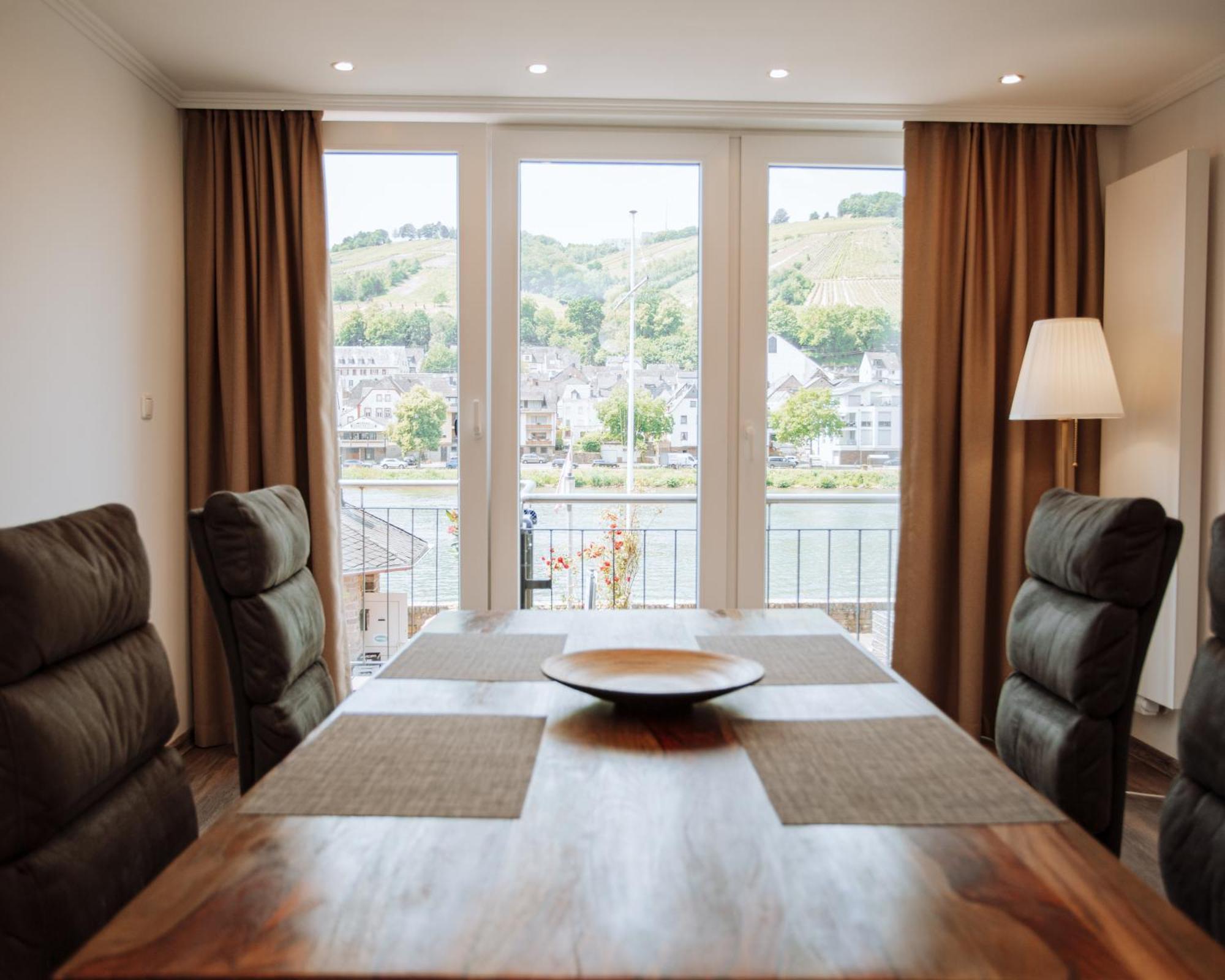 Ferienhaus Moselpromenade Zell Extérieur photo